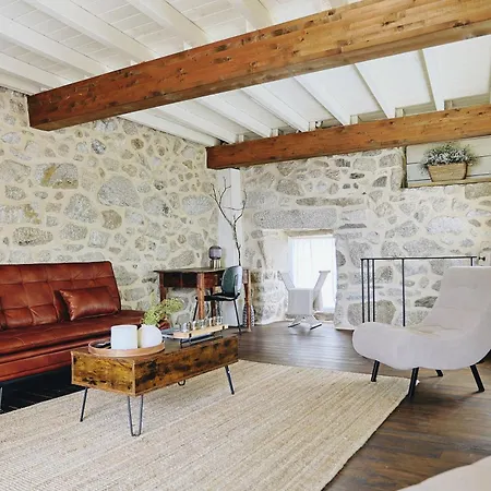 Casa Deluxe By Parada Chalé *